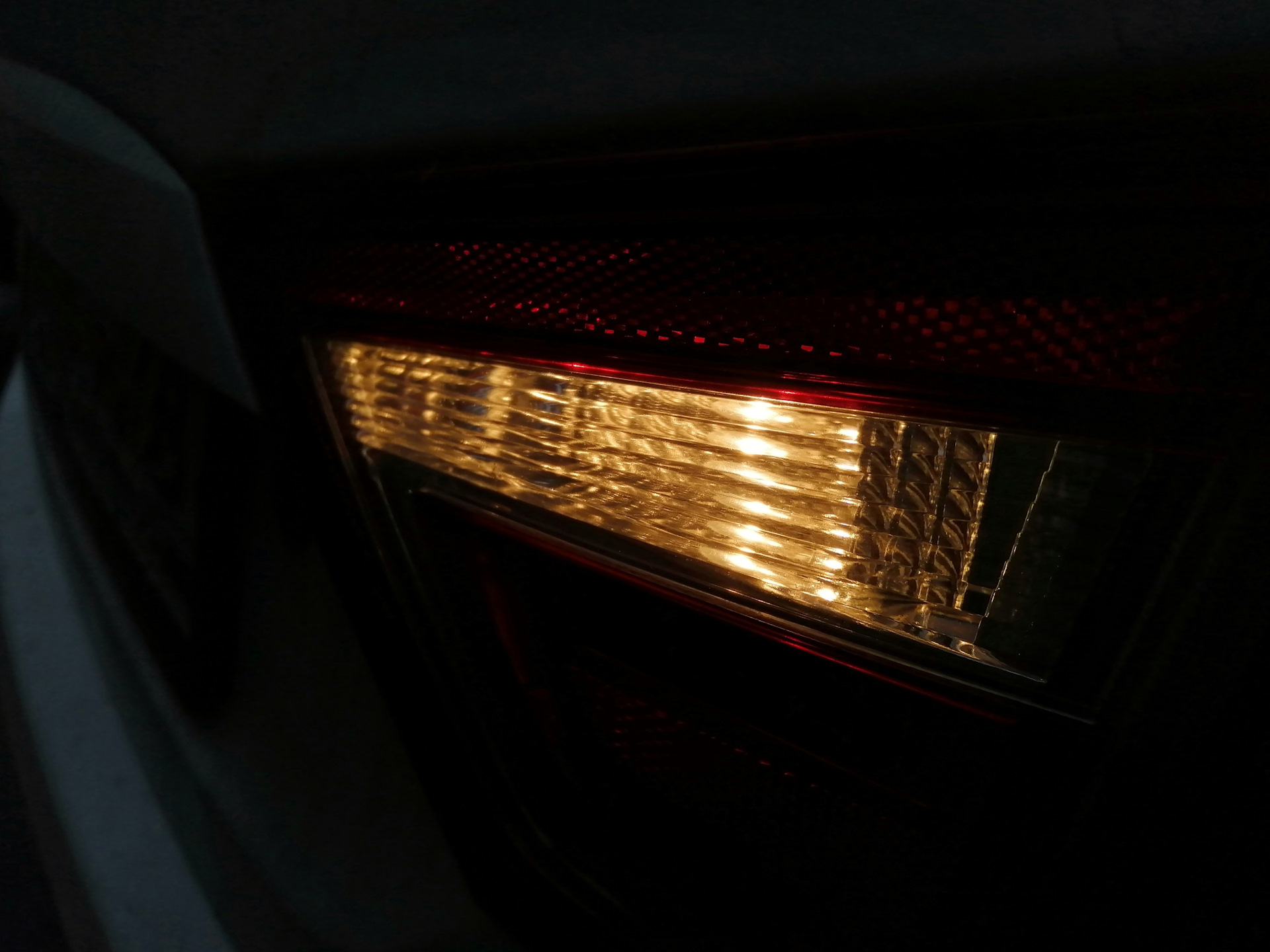 Диодные лампы в задний ход… — Lada Vesta, 1,6 л, 2017 года | тюнинг ...