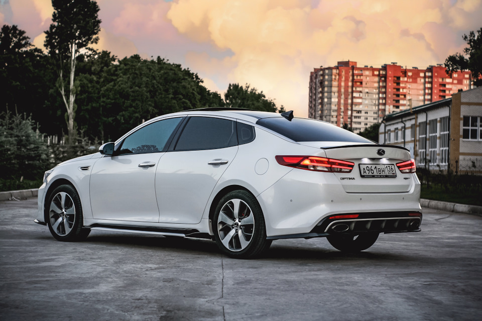 kia optima 2017