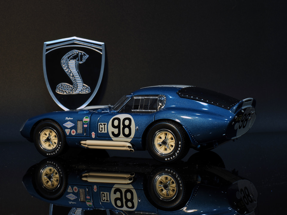 1/18 シェルビー SHELBY COBRA DAYTONA COUPE Shelby Daytona Cobra Coupe 1965 Модель 1:18 Желтый - 5sector
