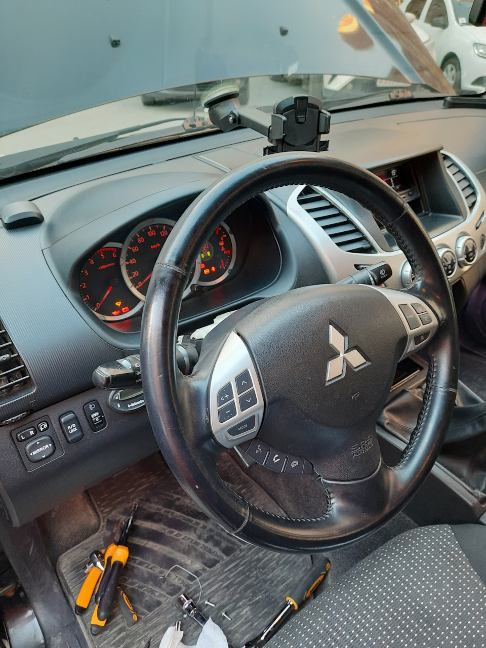 Фото в бортжурнале Mitsubishi L200 (4G)