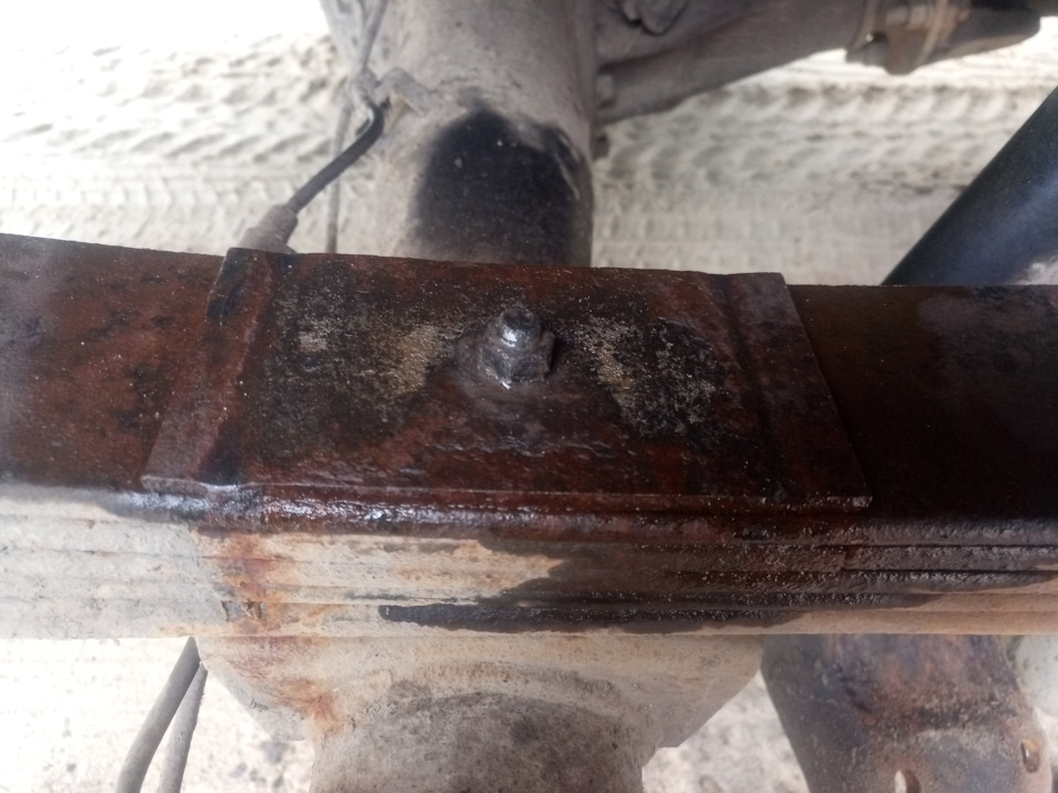 Замена 2го листа рессоры — Mitsubishi L200 (4G), 2,5 л, 2007 года ...