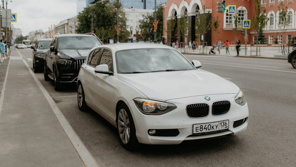 BMW 1 series Шустрый Белый