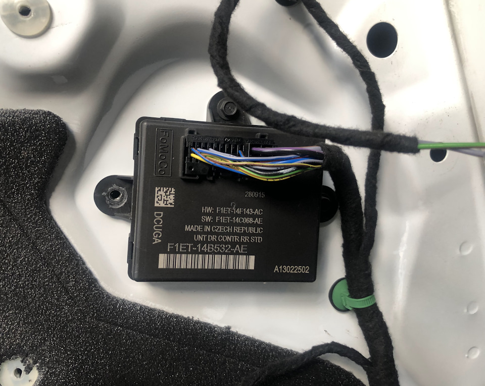 Двойное запирание — Ford Focus III Hatchback, 1,5 л, 2015 года ...