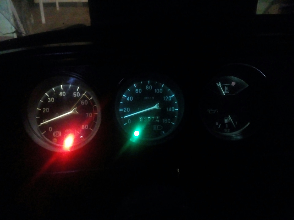 Установка и подключение комбинации приборов с ВАЗ на моську — ИЖ 21251 ...