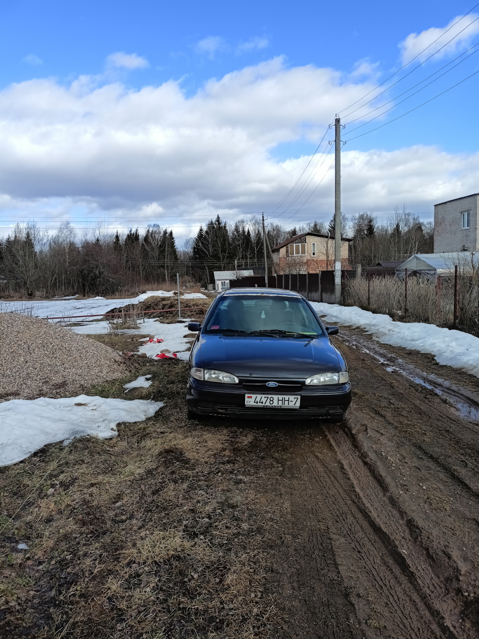 Не заводится😥😥 — Ford Mondeo I, 1,8 л, 1996 года | поломка | DRIVE2