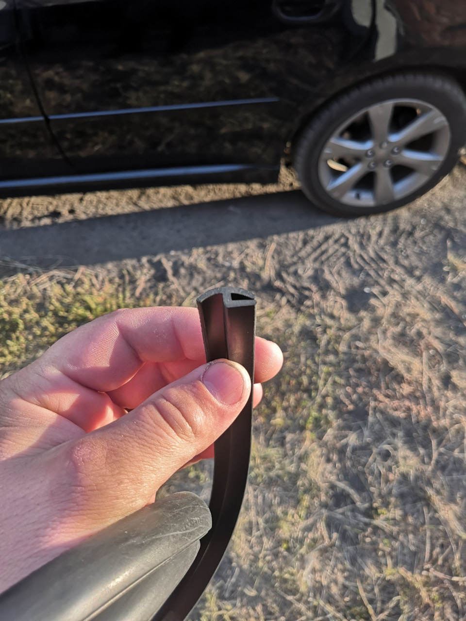 Установка новой уплотнительной резинки на жабо! — Subaru Legacy (BL/BP ...