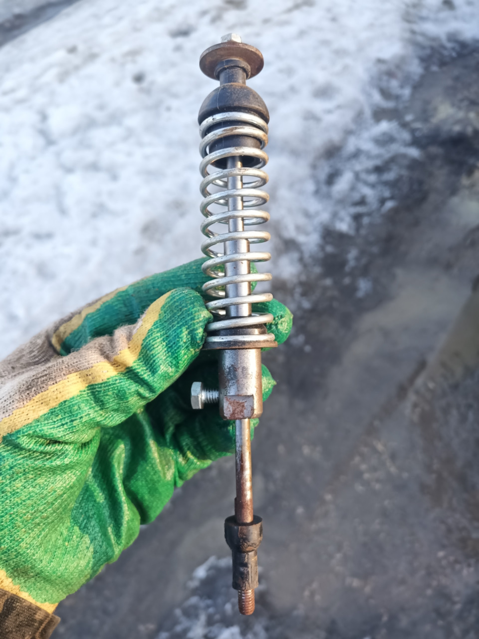 Сигналка, старт с кнопки, расширительный бачок. Мелочи. Тяга колдуна ...