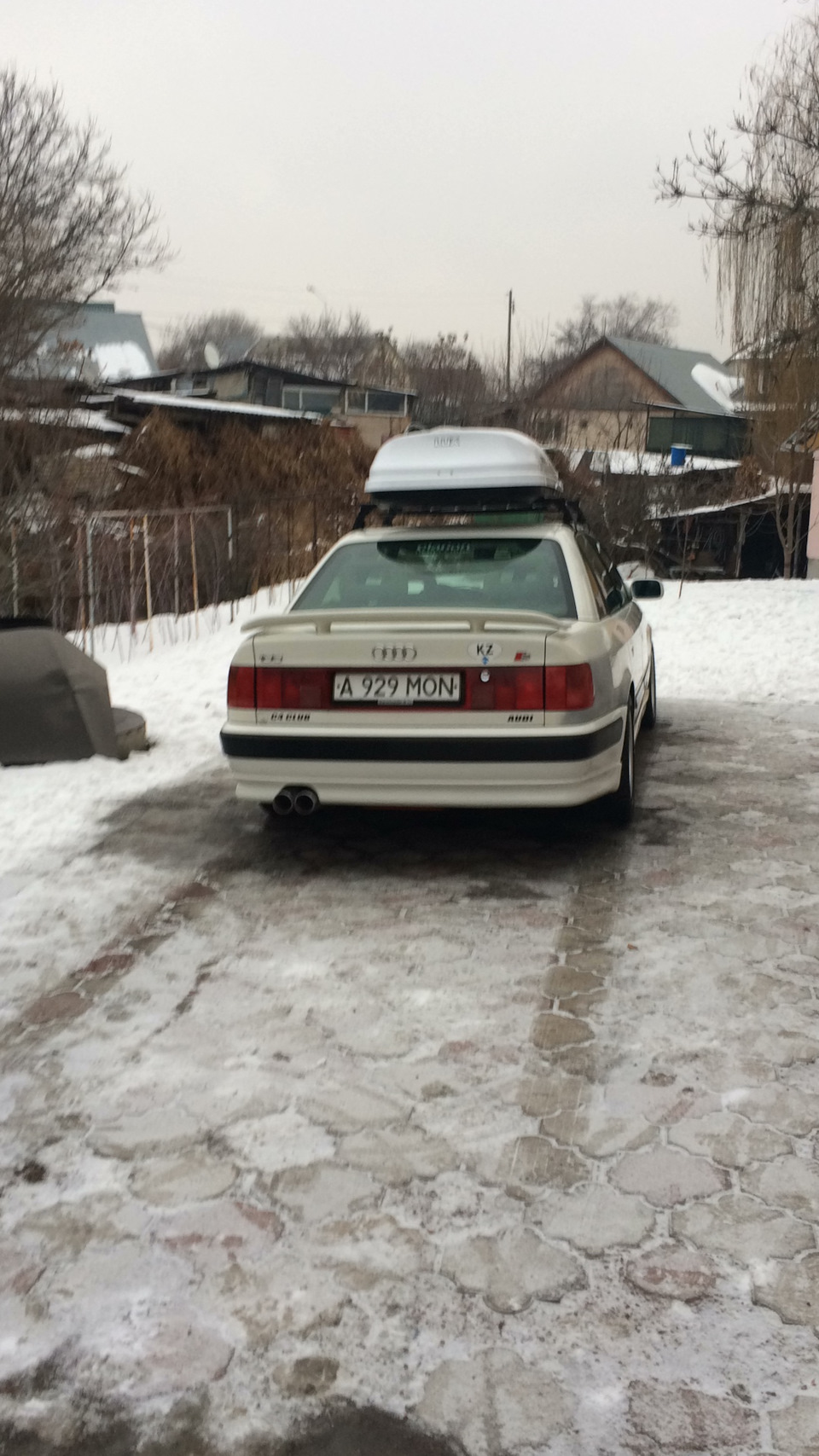 Пока снег идёт помыл машину) — Audi 100 (C4), 2,9 л, 1993 года | мойка |  DRIVE2