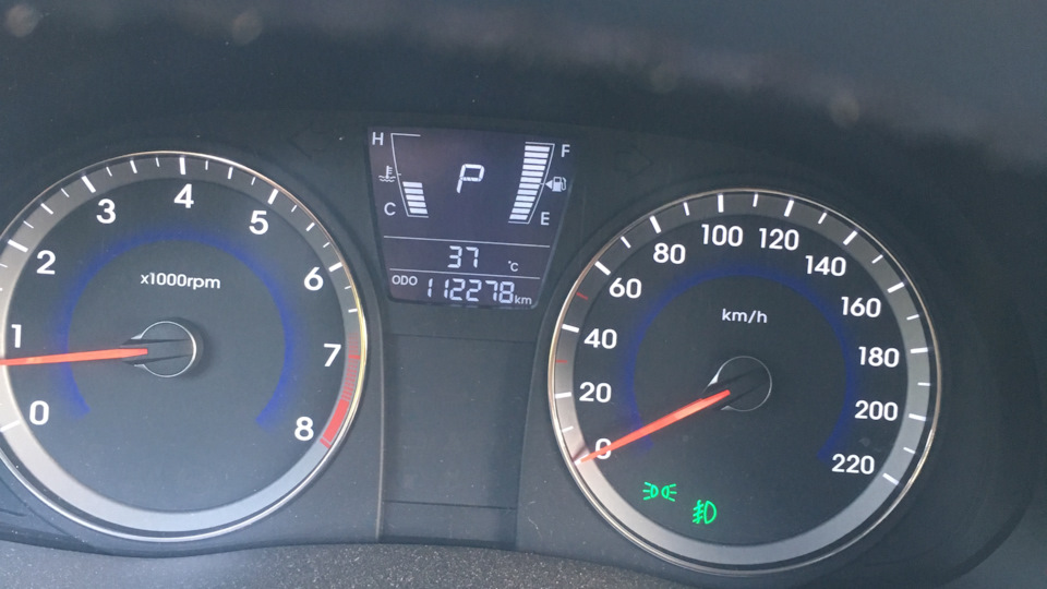 Замена лобового стекла AGC Япония — Hyundai Solaris (1G), 1,4 л, 2012 ...