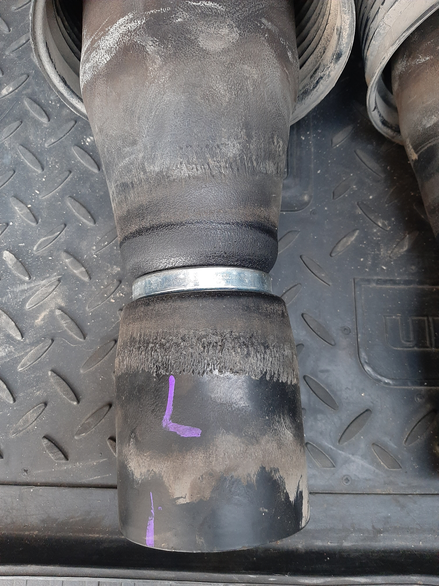 Замена подушек пневмоподвески — Lexus GX (UZJ120), 4,7 л, 2008 года ...