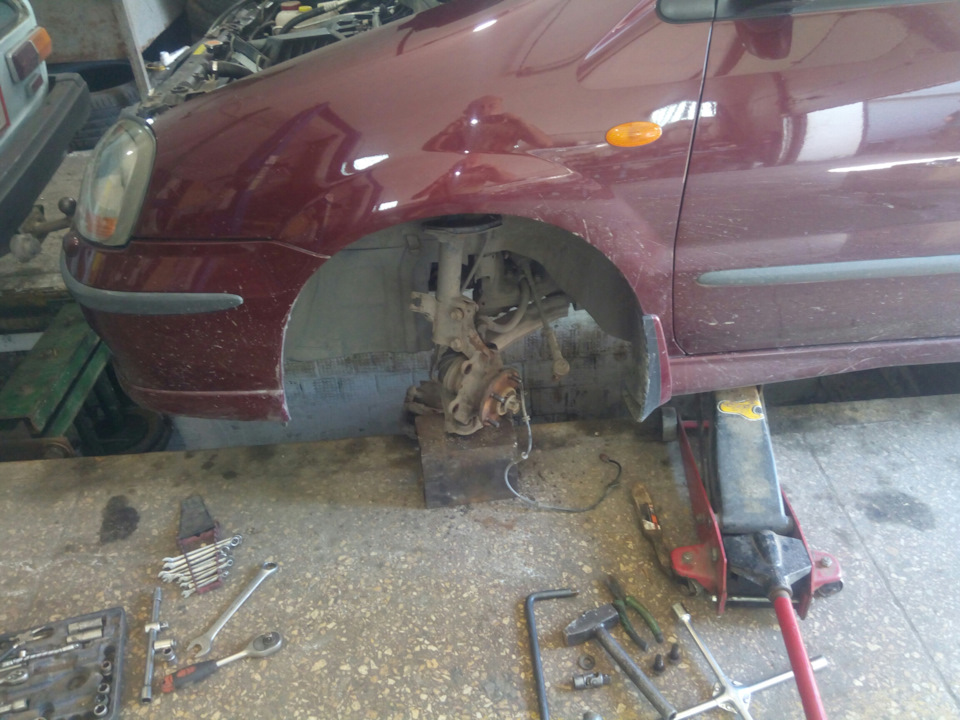 Замега ступичного подшипника — Nissan Tino, 1,8 л, 2002 года | визит на ...