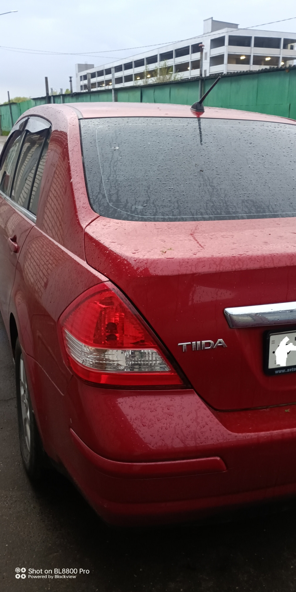 Приехал Nissan Tiida и ВАЗ 2112 