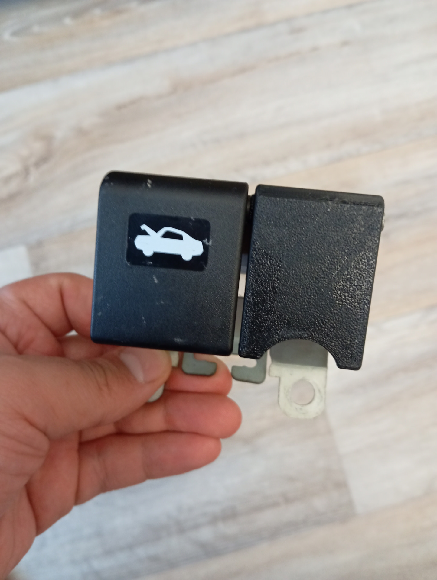 Рычаг бензобака или работа над ошибками. — Nissan Cube III, 1,5 л, 2011 ...