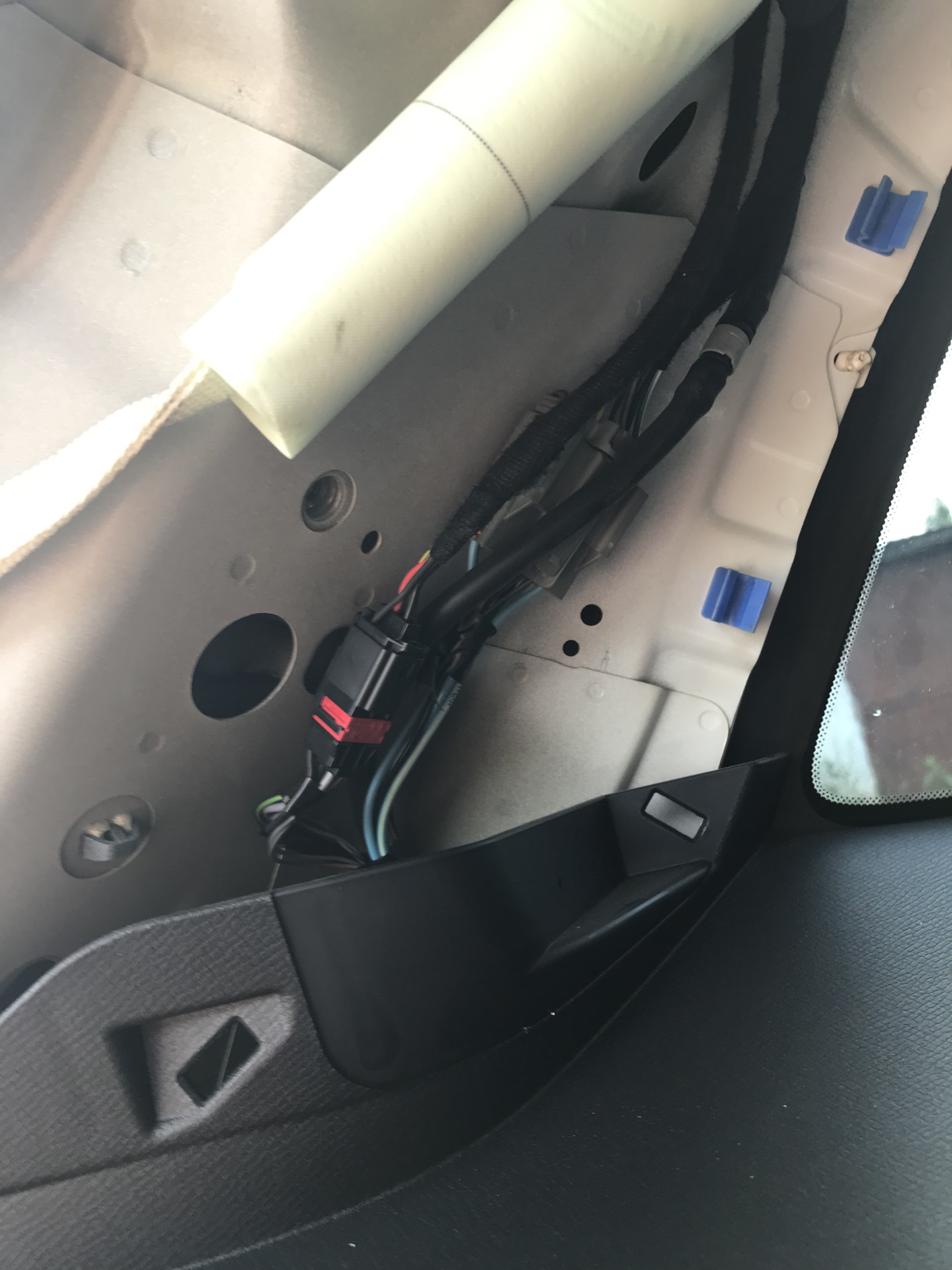 Привод двери багажника — Volvo XC90 (2G), 2 л, 2015 года | своими ...