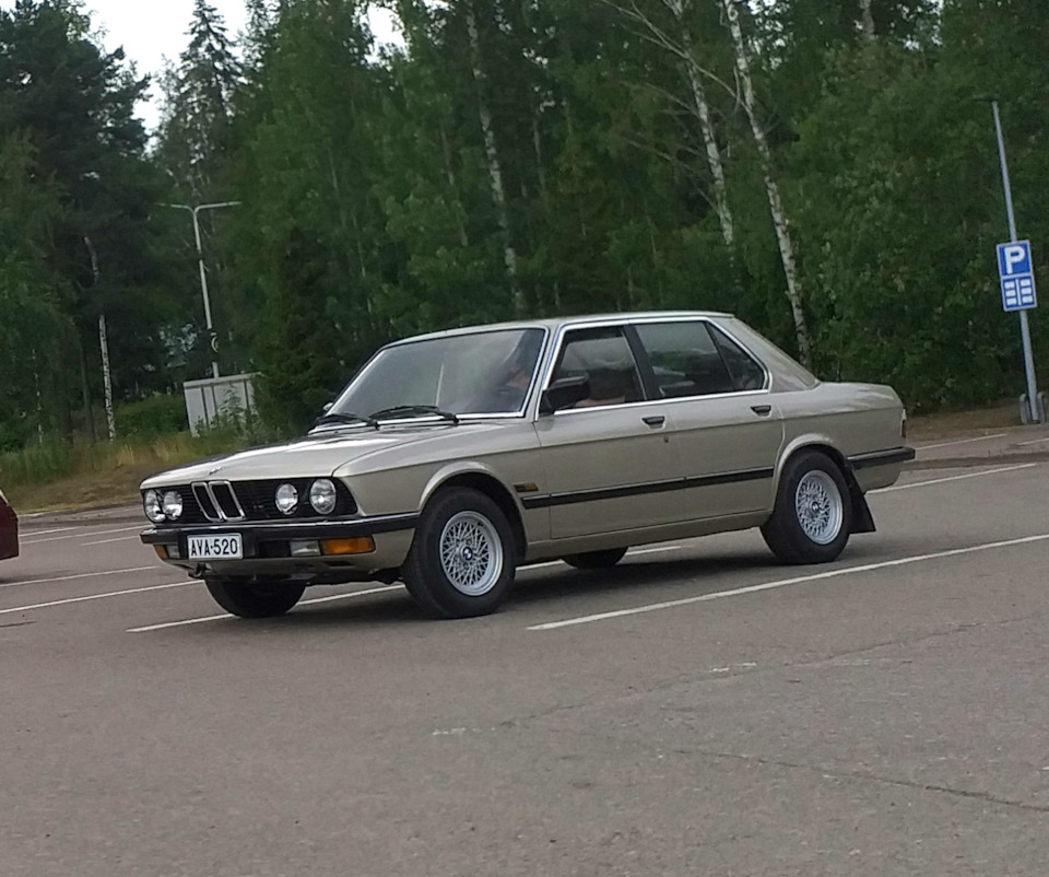 Moto auto финляндия машина