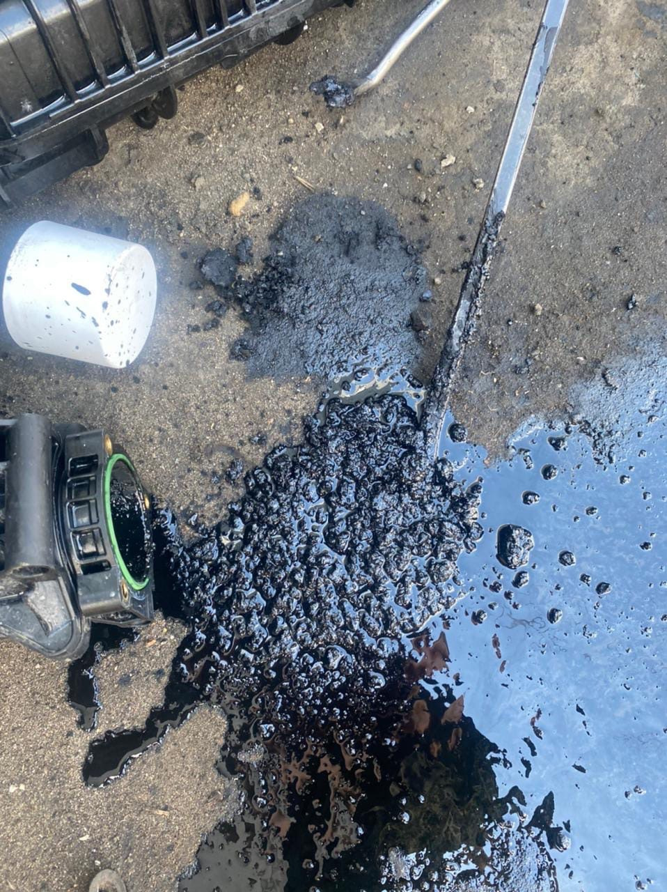 Замена свечей накала и промывка коллектора — BMW X6 (E71/E72), 3 л ...