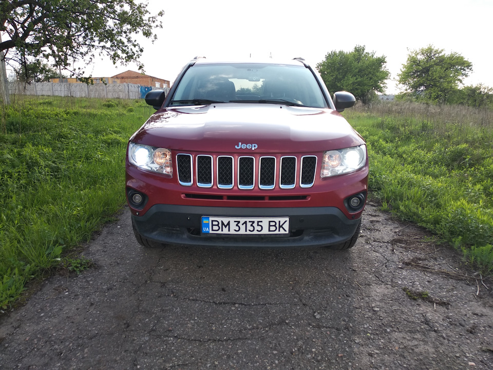 Мигает ксенон jeep grand cherokee wk2