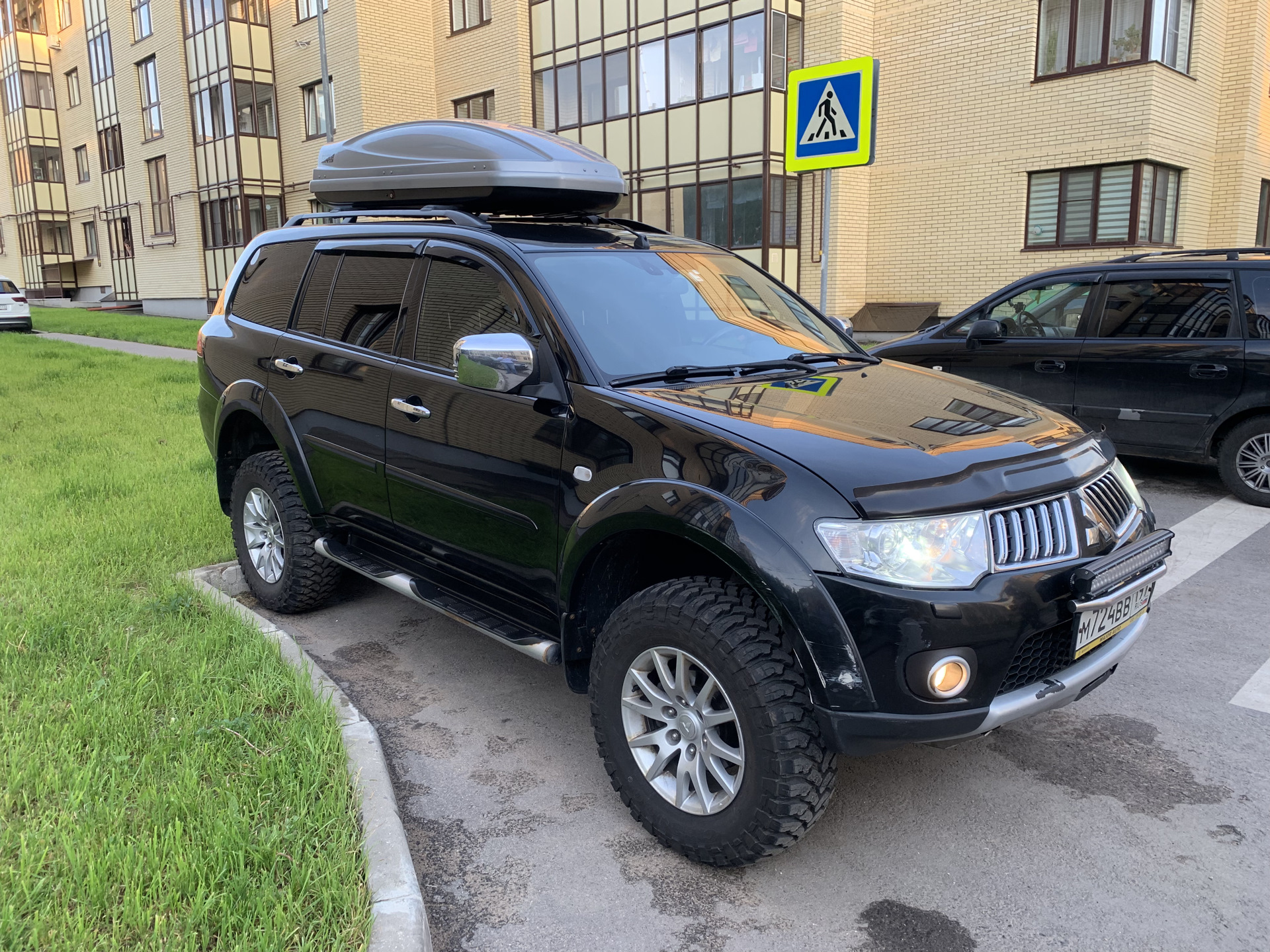 Mitsubishi Pajero Sport 2 араб