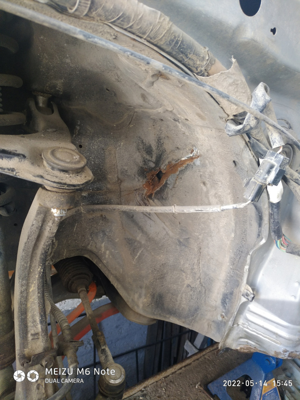 Ремонт арки, её обезшумка, самодельный антикор-типа, раст-стопа😁 часть2 ...