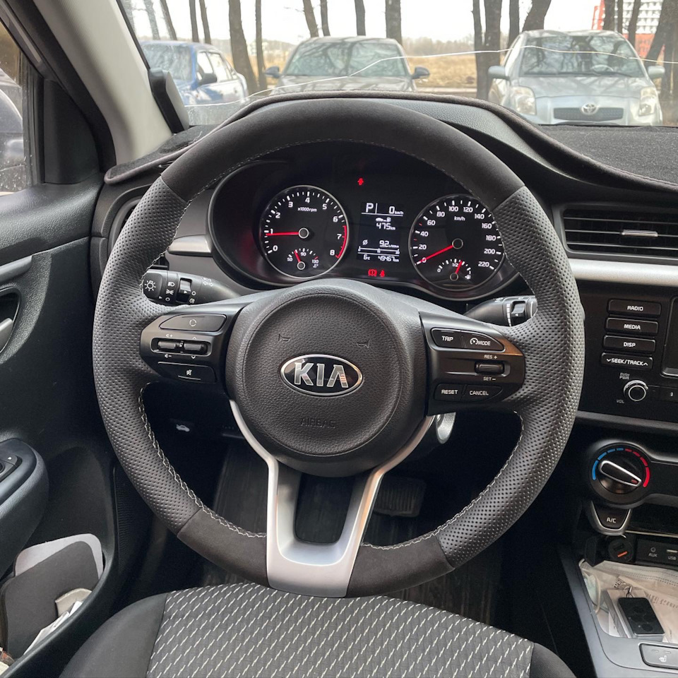 Перешил Руль KIA Rio в натуральную кожу и оригинальную алькантару — KIA Rio  (4G), 1,6 л, 2020 года | своими руками | DRIVE2