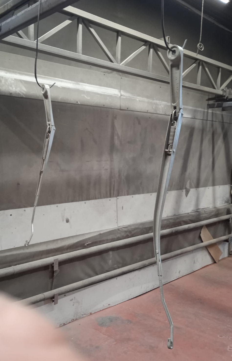 Замена лобового стекла и покраска поводков дворников. — Hyundai ix35, 2 ...