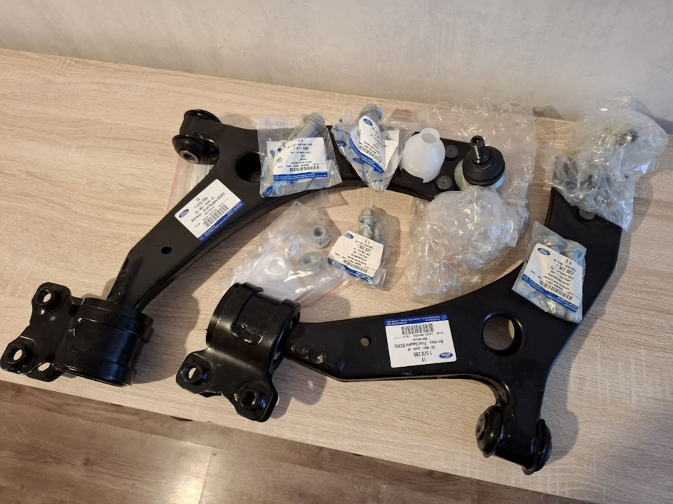 3. Рычаги и болты. — Ford Focus Hatchback II