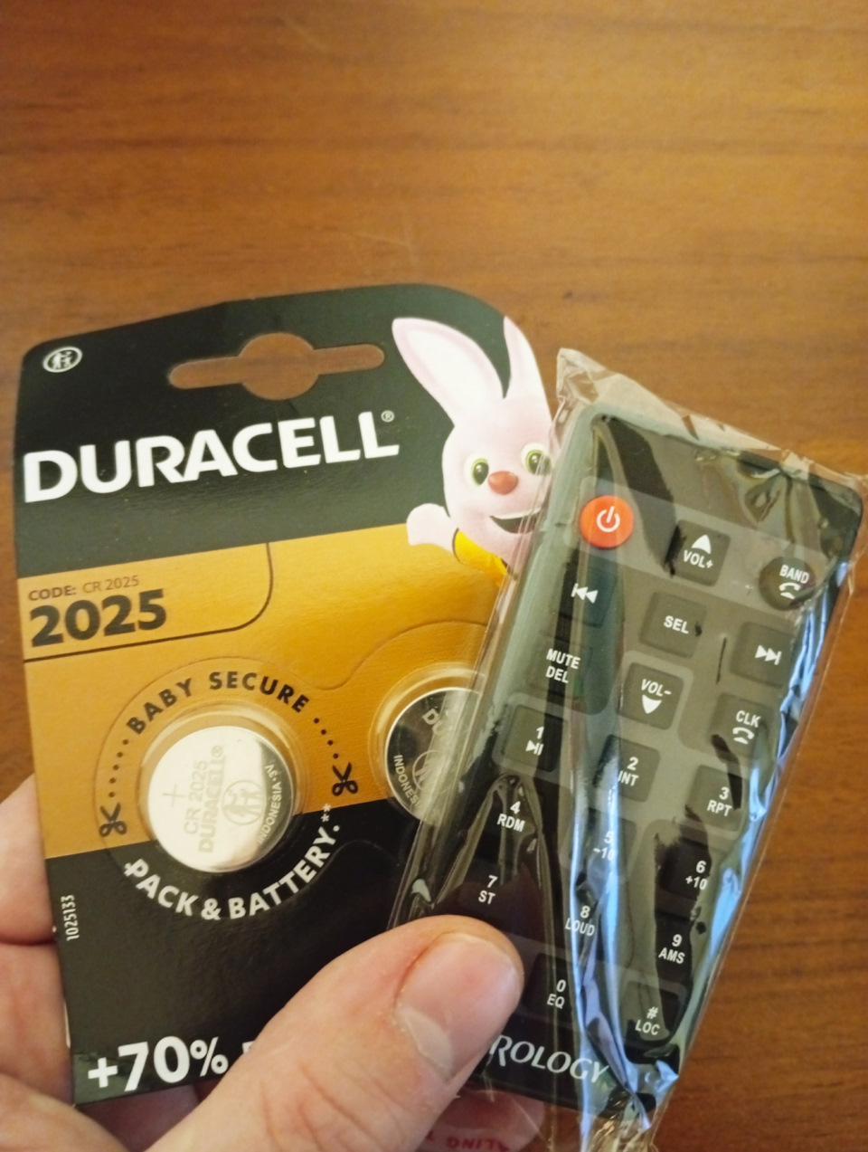 Фото в бортжурнале Lada Калина Универсал (1G). Запчасти на фото: CR2025