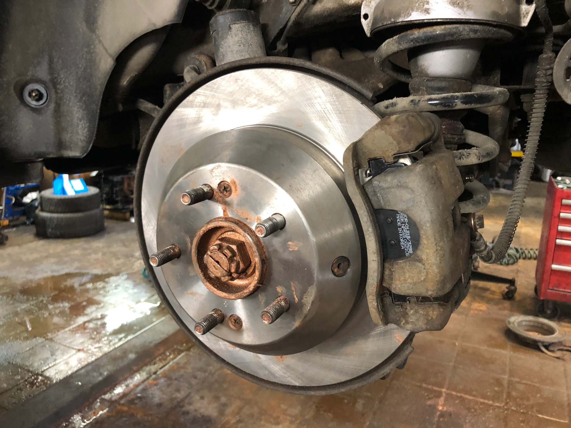 Профилактика задних суппортов, замена тормозных дисков Санта Фе 2,2 ...