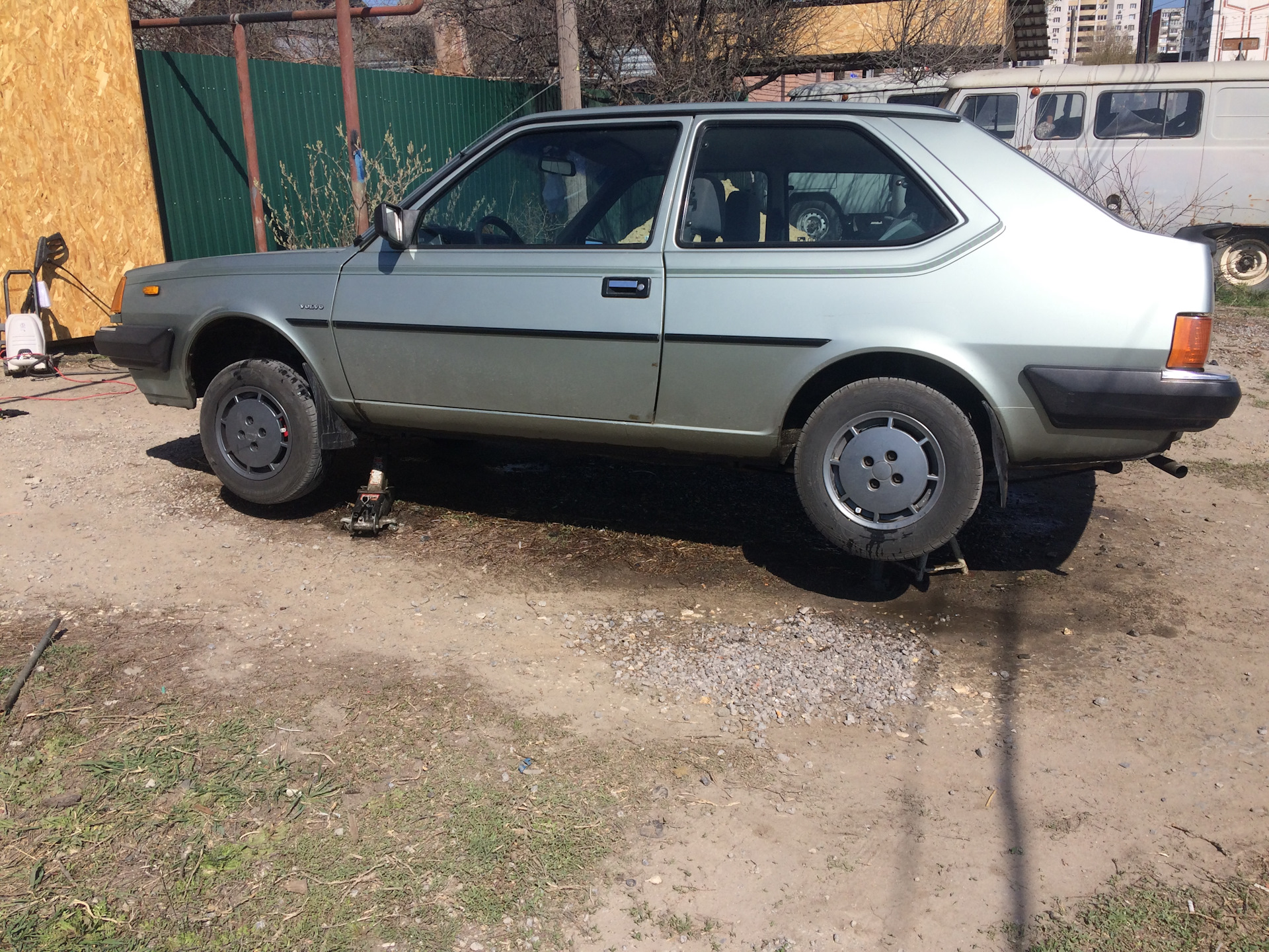 На пути к идеалу!): Замена пыльника на ШРУСе. — Volvo 340, 1,4 л, 1985 года  | своими руками | DRIVE2