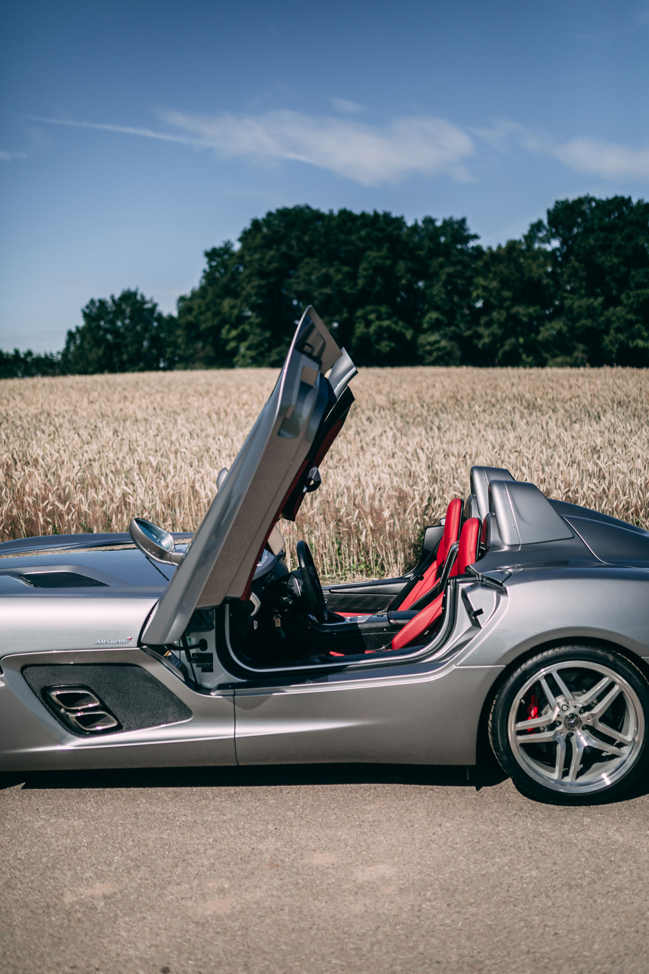 Mercedes Benz SLR MCLAREN Price