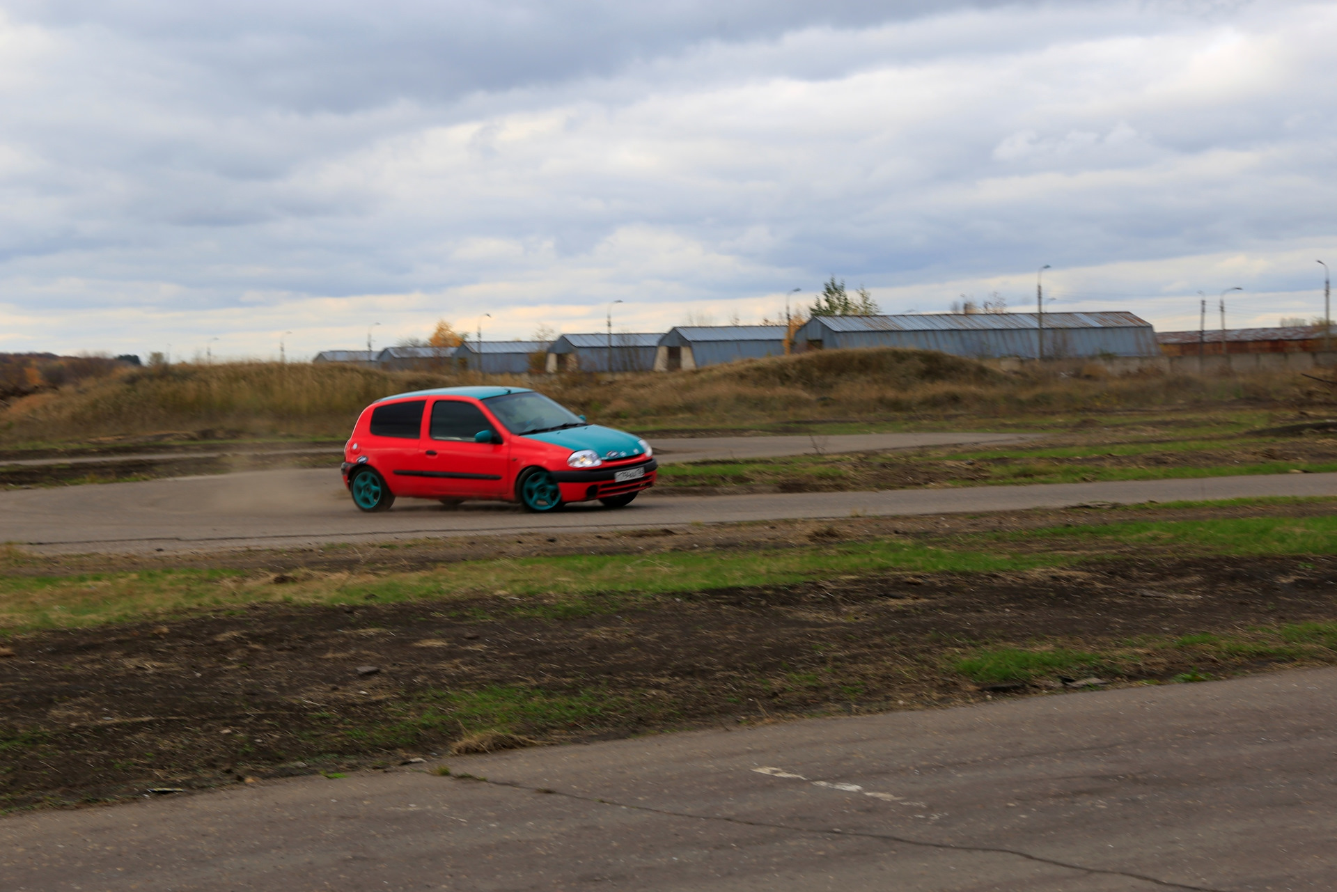 Автодром приморский. Автодром Воронеж на Острогожской. Автодром Воронеж time Attack. Гоночная трасса Воронеж.