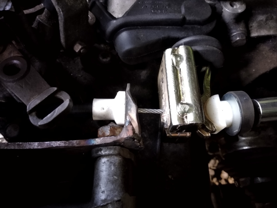 Сцепление на тросу, спойлер — Volkswagen Golf Mk1, 1,5 л, 1980 года ...