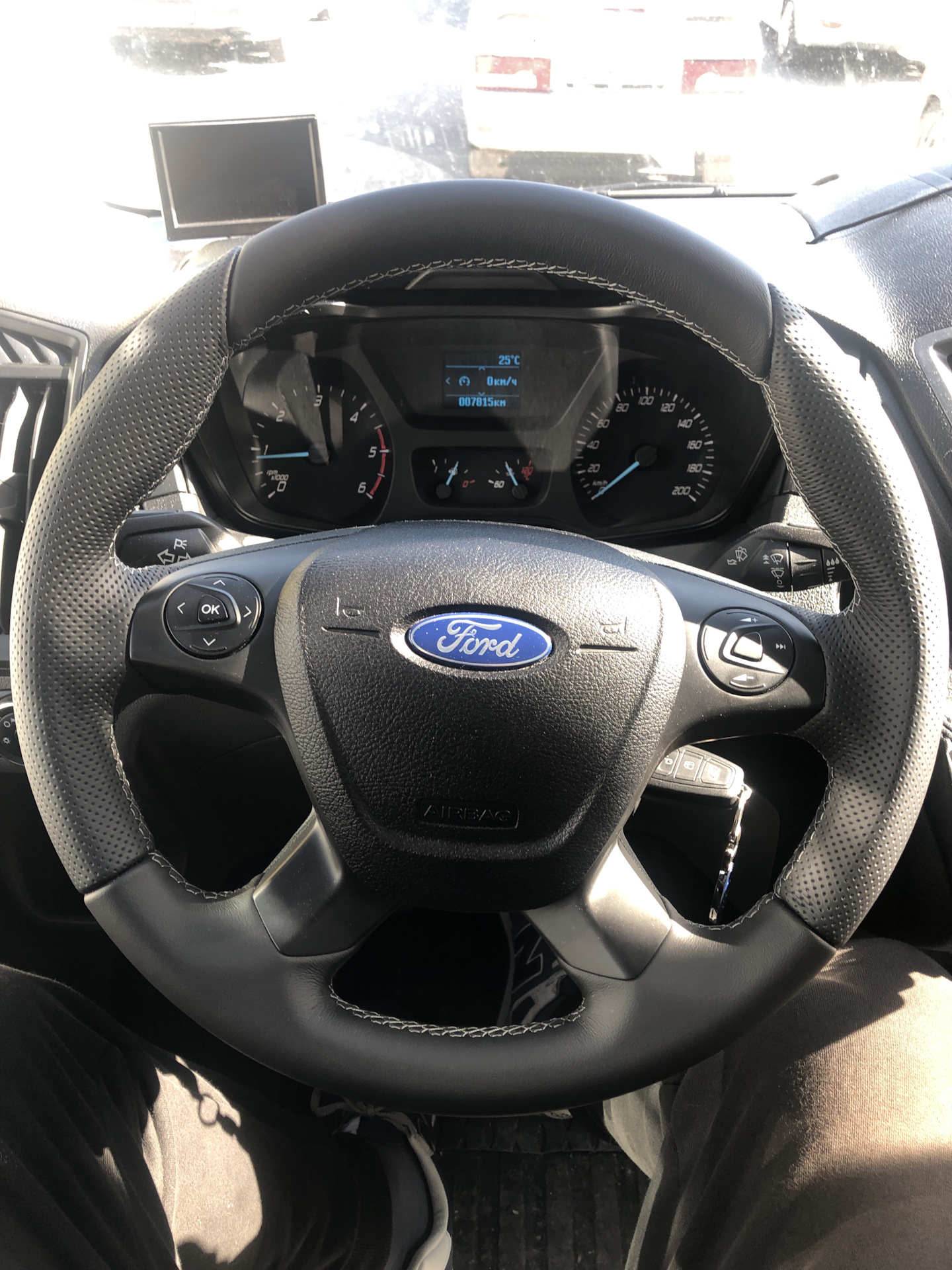 Руль форд транзит 2019. Руль ford transit 2019. Руль ford transit 2019. Круиз контроль форд транзит 2017. Оплетка на руль ford transit с 2016.