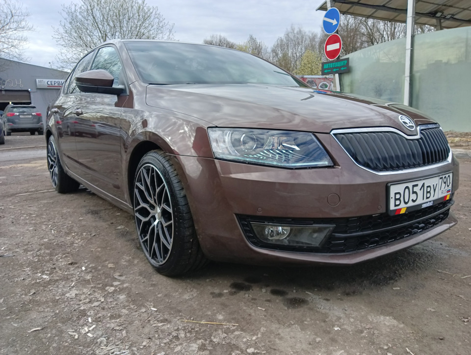 Китайские фары финиш! — Skoda Octavia A7 Mk3, 1,4 л, 2015 года | тюнинг ...
