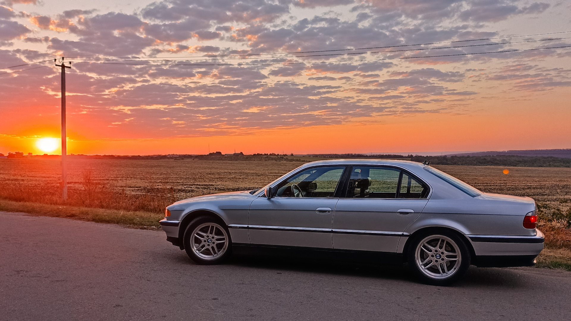 BMW 740i