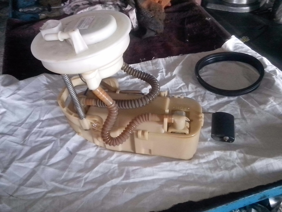 Замена топливных фильтров КИА Церато 2004 Хэтчбэк — KIA Cerato (1G), 1 ...