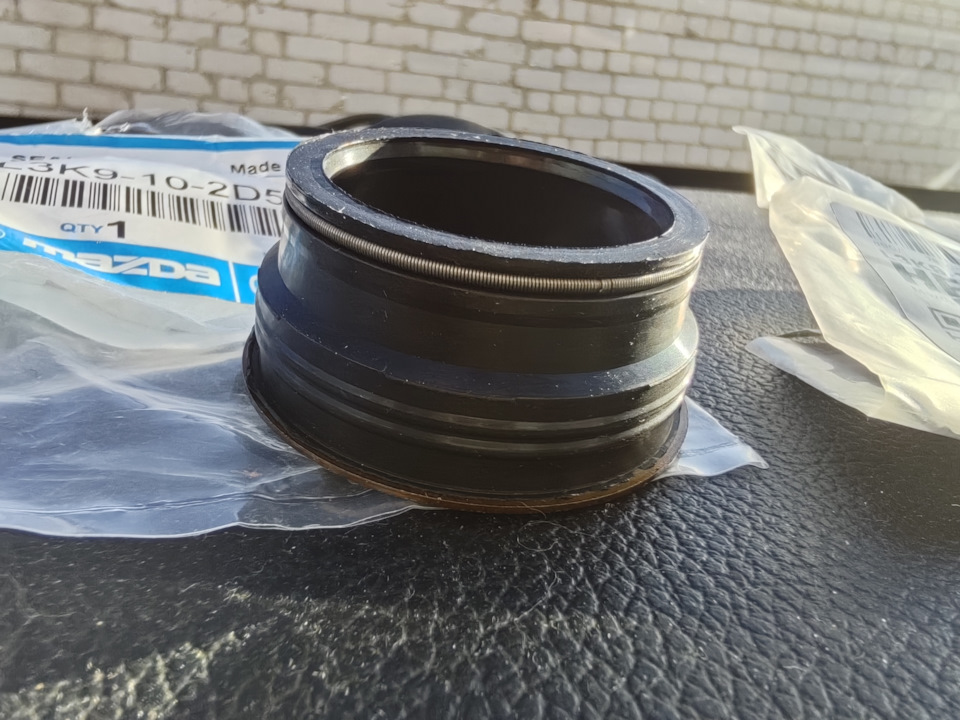 Утеплитель моторного отсека — Mazda CX-7, 2,3 л, 2011 года | своими ...