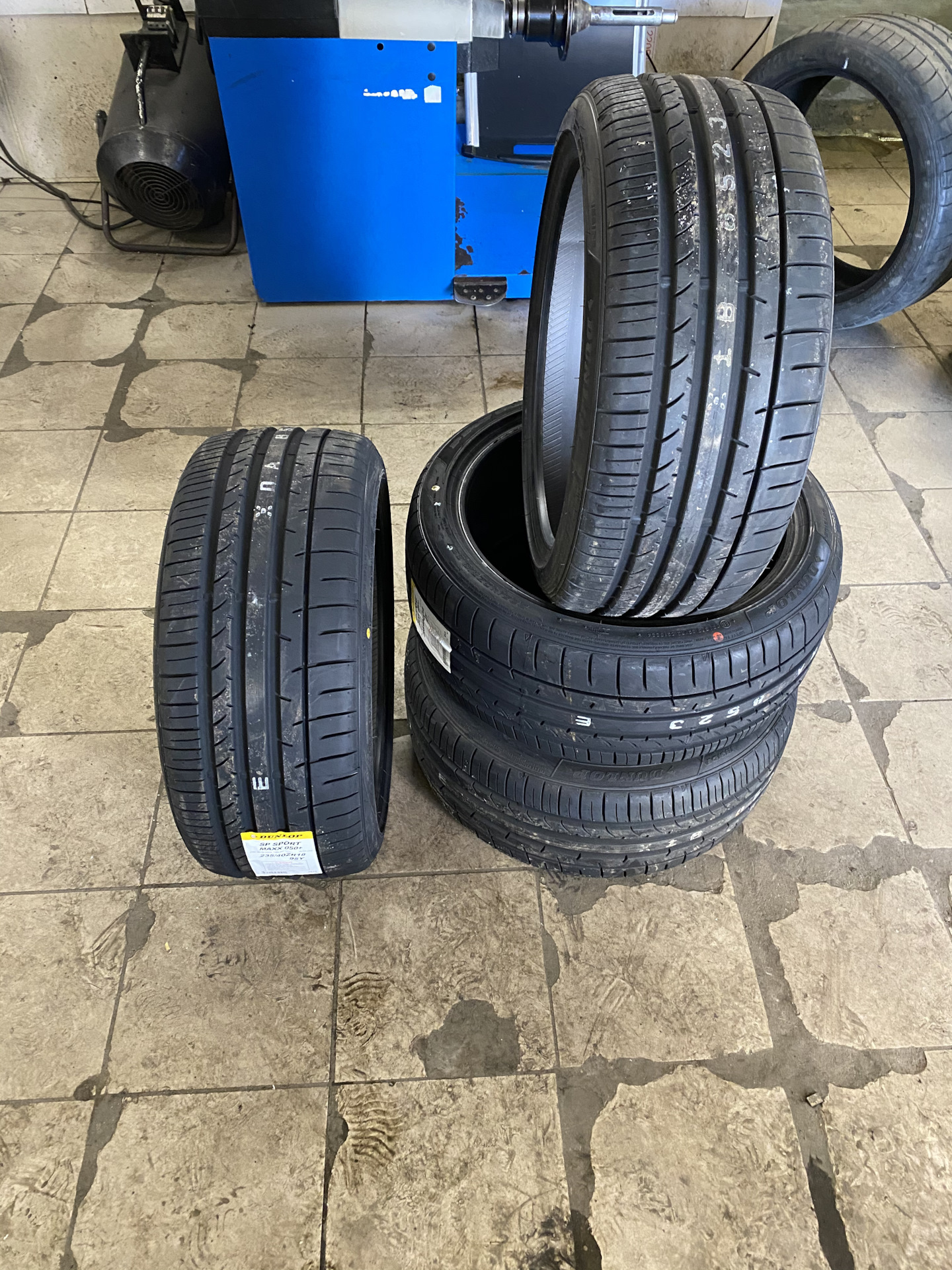 Летняя резина Dunlop Sp sport maxx 050+ — Skoda Octavia RS A5 Mk2, 2 л ...