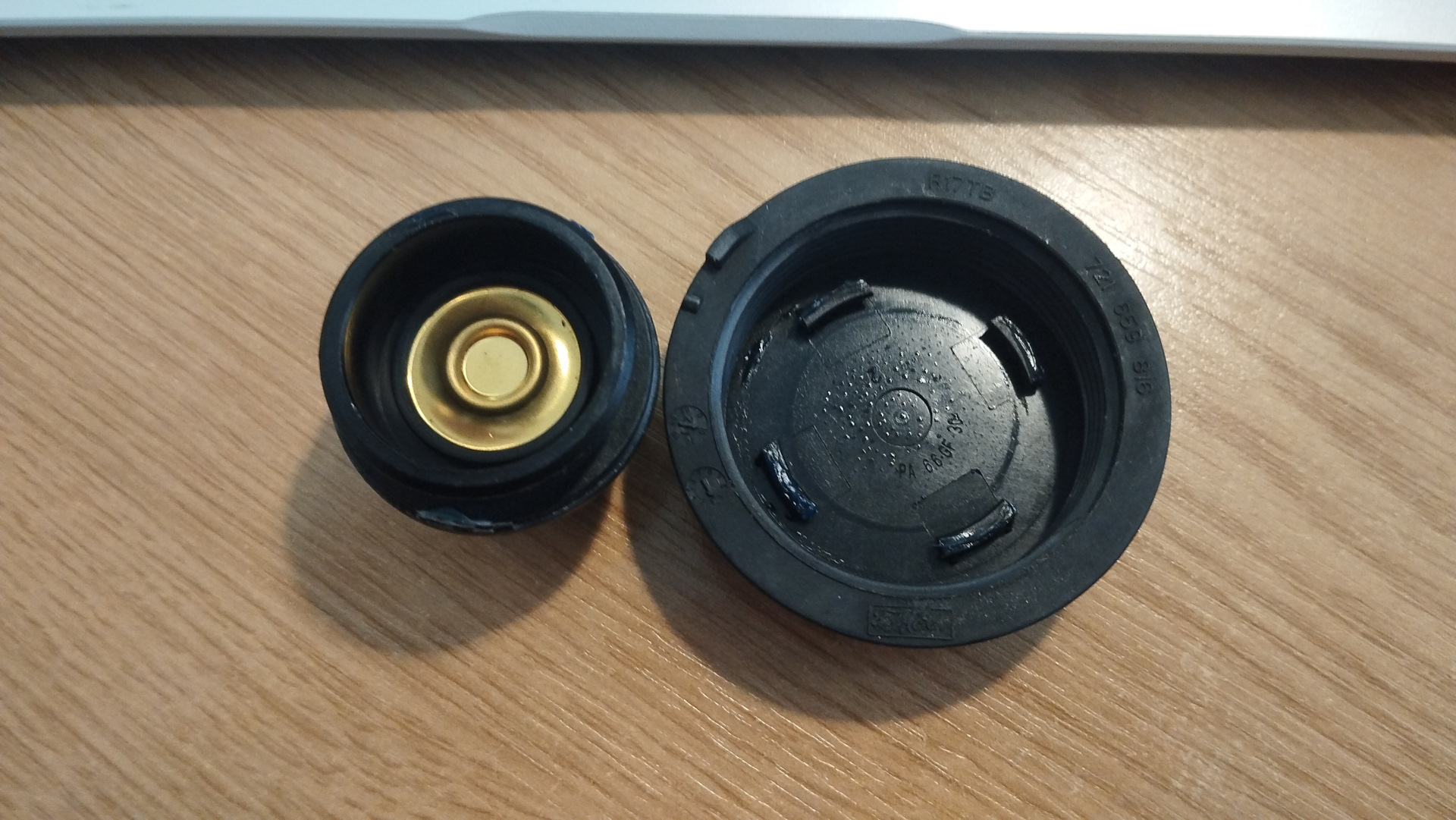 Давит на клапан, а получаем энурез, замена и доработка пробки ...