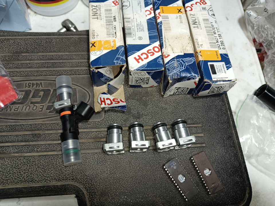 Фото в бортжурнале Audi S6 (C4). Запчасти на фото: 0280158117