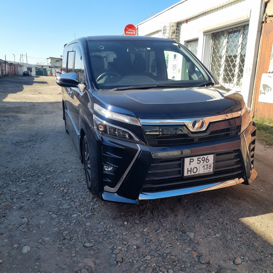 Коррекция фар — Toyota Voxy (3G), 2 л, 2018 года | визит на сервис | DRIVE2