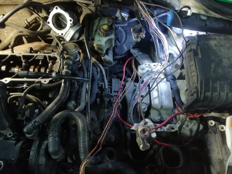 Замена прокладки клапанной крышки со вместо поиск откуда берутся глюки ...