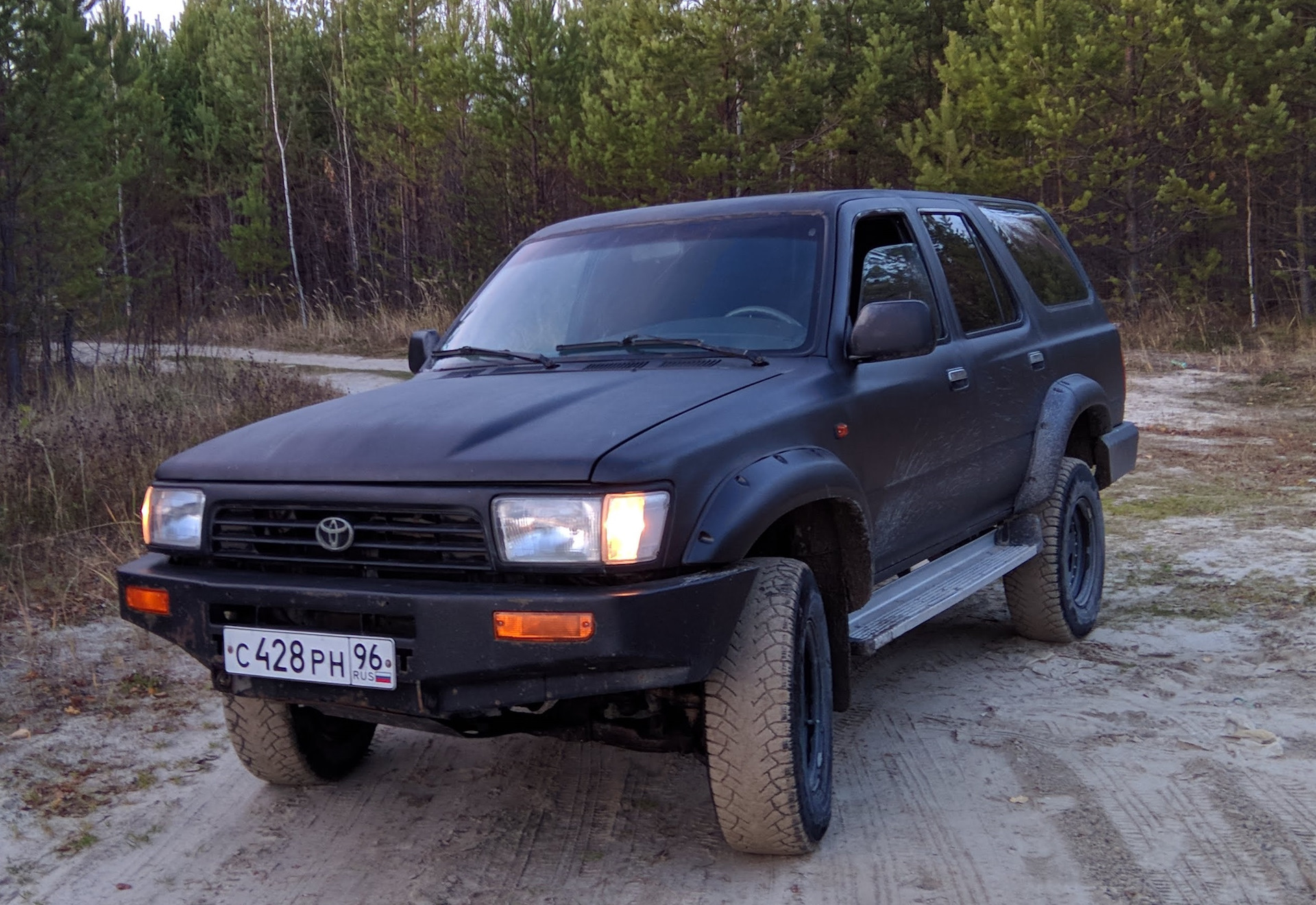 Toyota surf 4. 4runner 130. GW safe под 4runner. Тойота Сурф 1990г в Раптаре. Расширители колесных арок на тойоту Сурф.