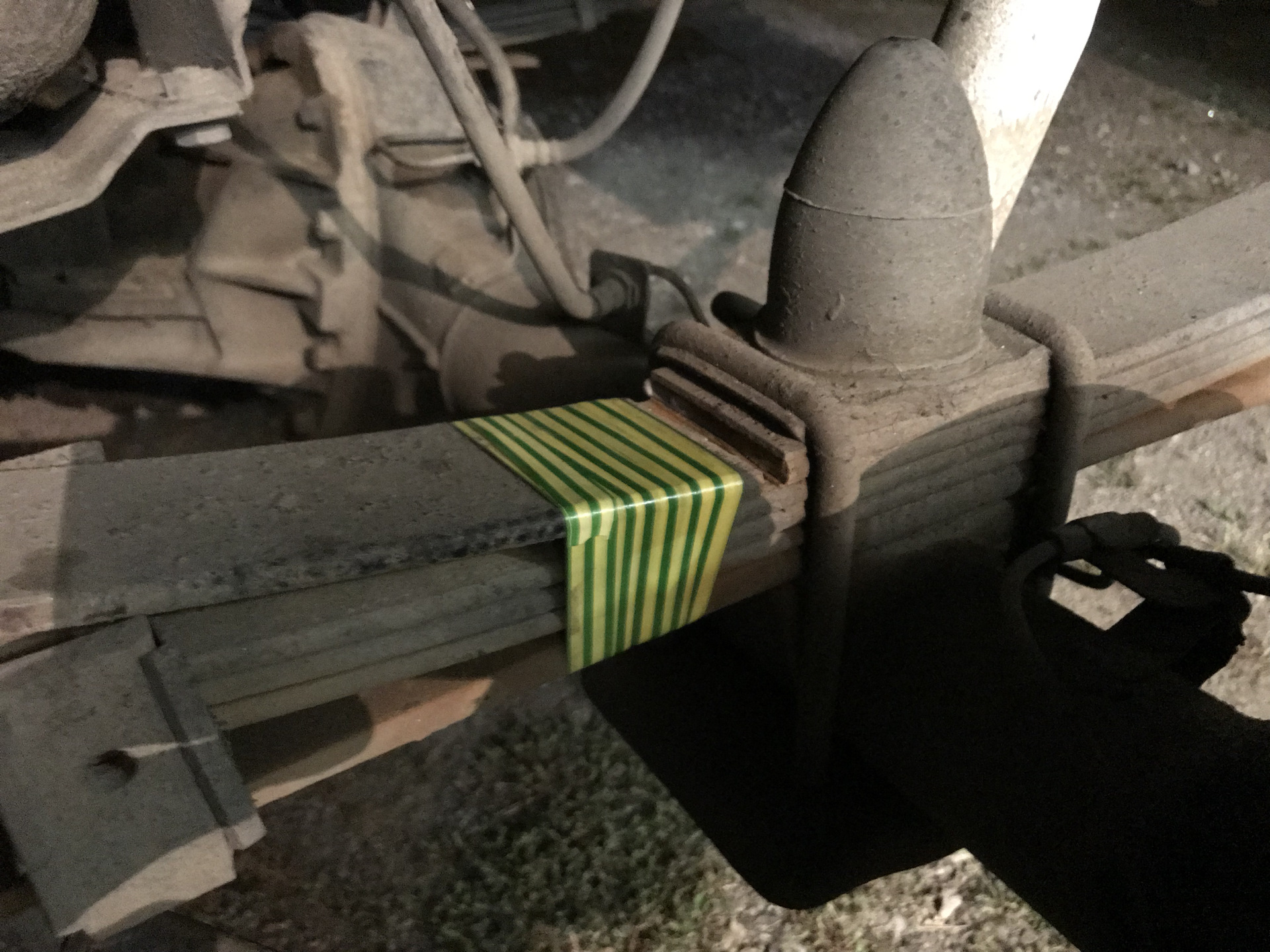 Поломка рессор. L200 седло стремянки. 20005500 рессора. 00. Дефектация рессоры.