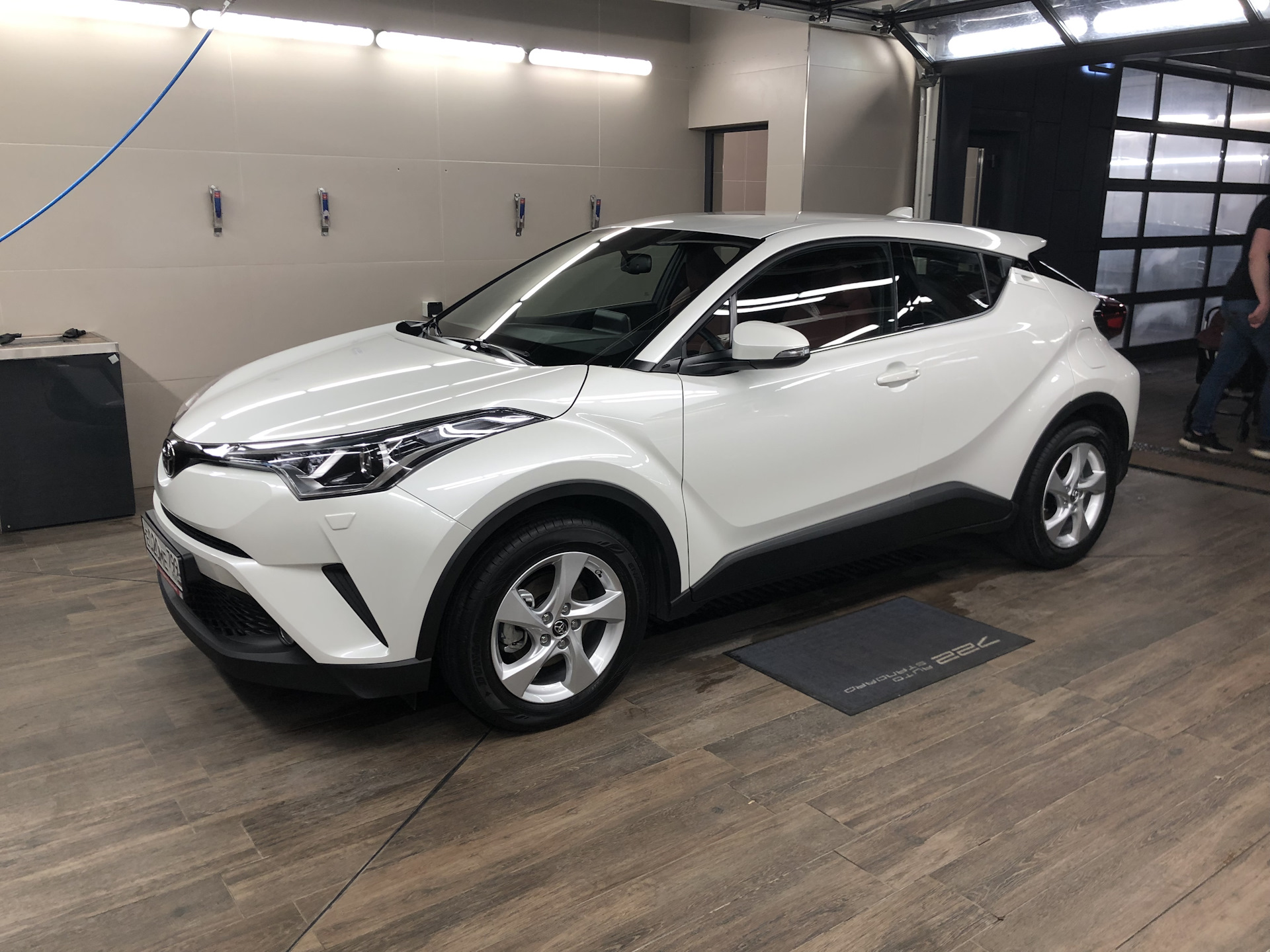 Toyota chr. Тойота Chr 2021 белая. Toyota c-HR 2009. Toyota c-HR 2021 белая. Тойота c-HR 2021 белая.