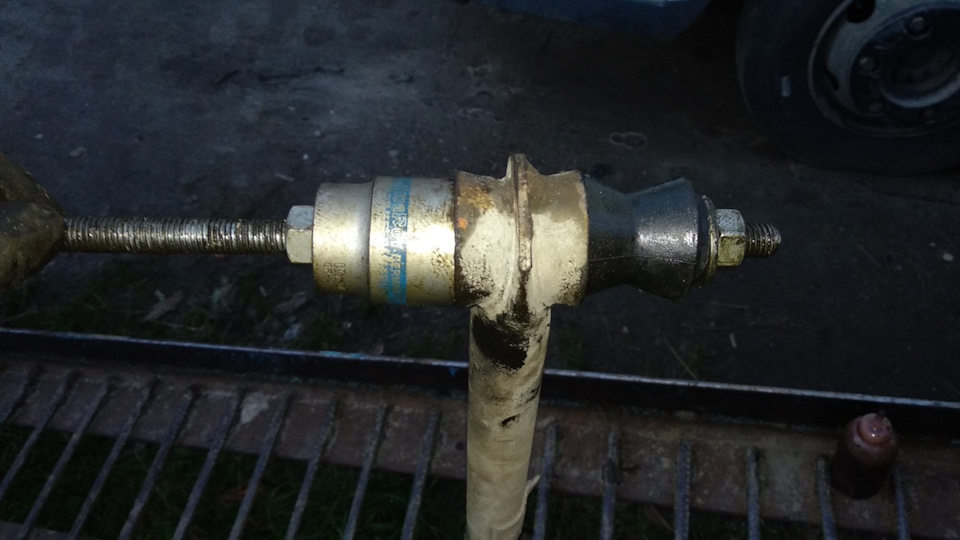 Замена сайлентблоков реактивных тяг — LADA 21011, 1,5 л., 1979 года ...