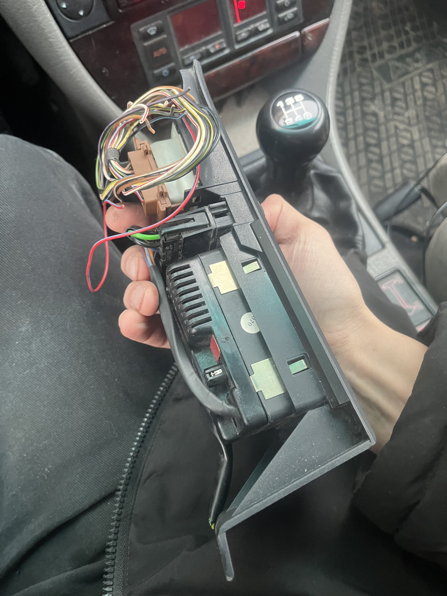 Чехол 6кпп, целая педаль газа, пульт памяти + webasto — Audi 100 (C4 ...