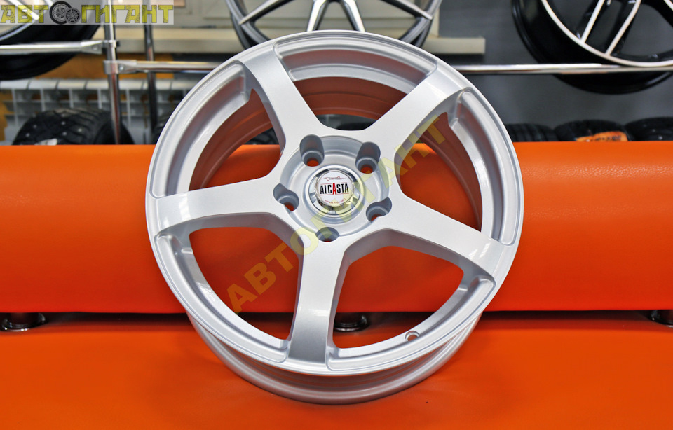 Куплю литье Alcasta M32 R18 — Toyota Camry (XV40), 2,4 л, 2008 года ...