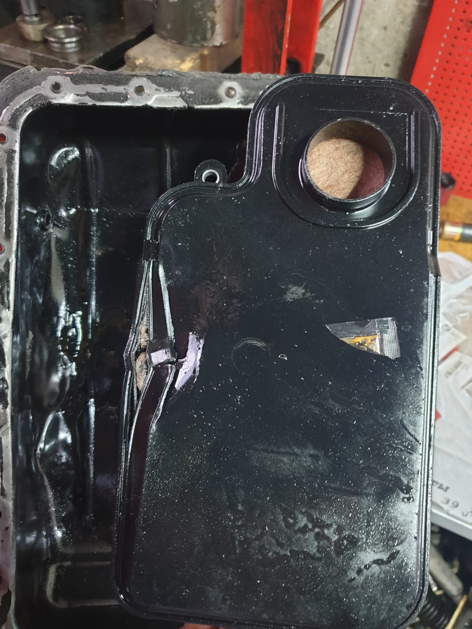 замятый фильтр АКПП — Mitsubishi Pajero (3G)