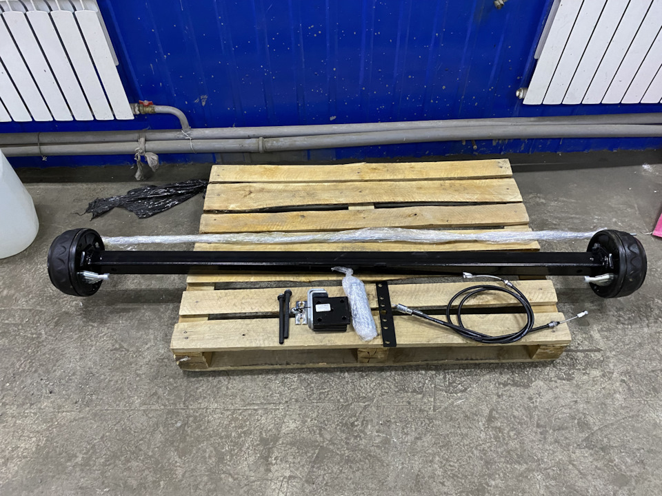 Установка тормоза наката на Прицеп — платформа Бизнес 112550 Евро ...